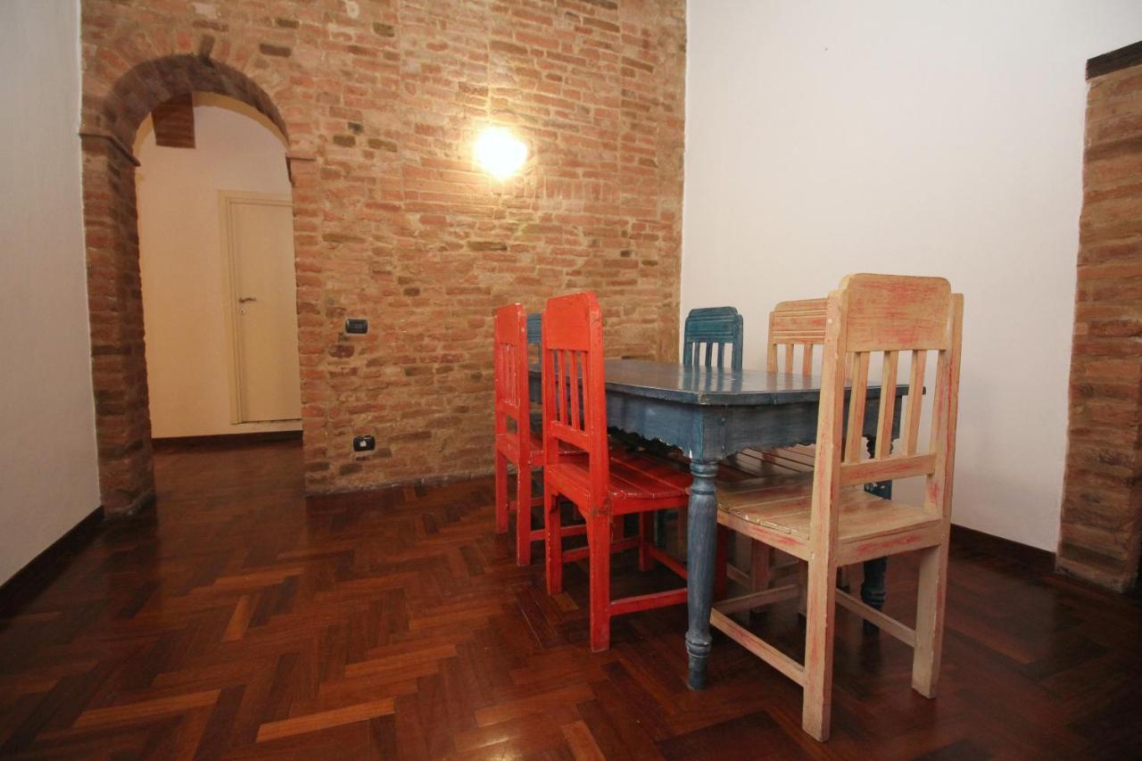 Logge Del Papa Apartment Сієна Екстер'єр фото